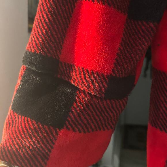 Victorias Secret Plush Robe Cardigan M/L Silver Sequin Dog Logo Red Black Check - Picture 6 of 11